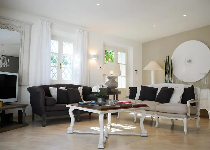 Olive Dei Marmi Forte dei Marmi