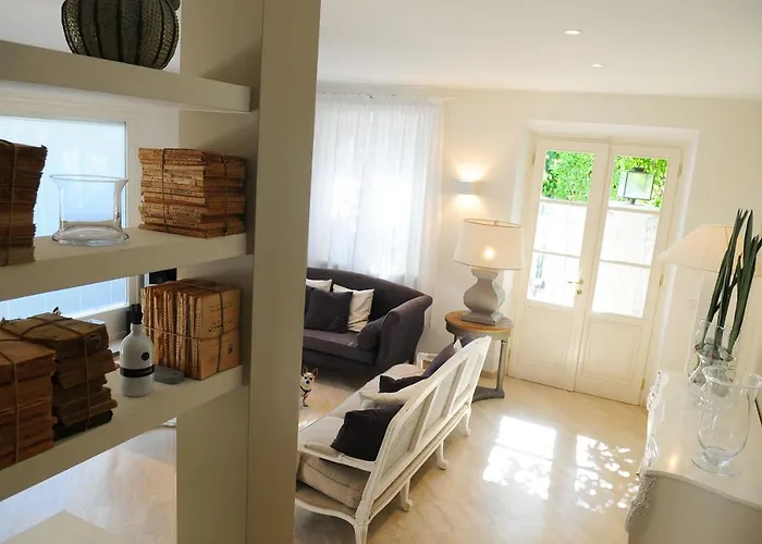 Olive Dei Marmi Tatil Evi