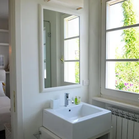 Olive Dei Marmi Forte dei Marmi